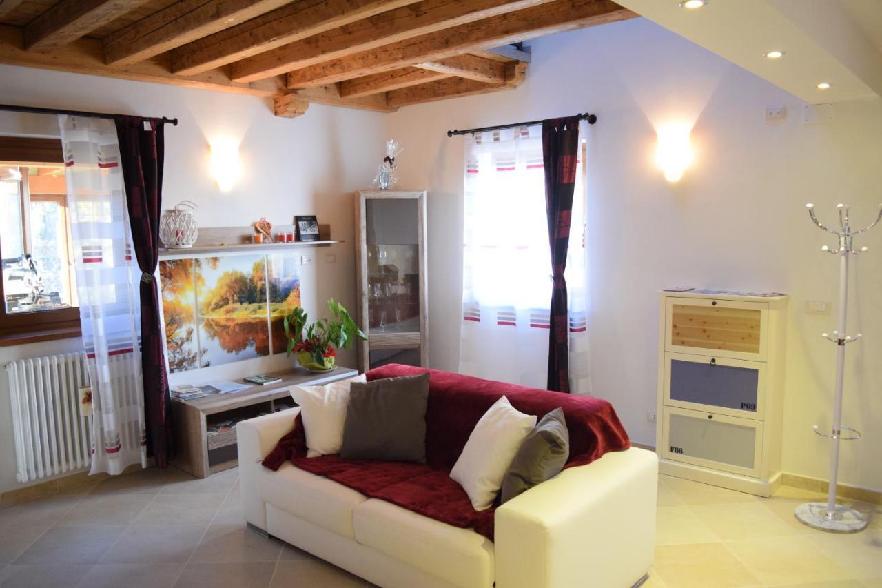 Casa Vacanza Cadorna Residence 塔尔维西奥 外观 照片