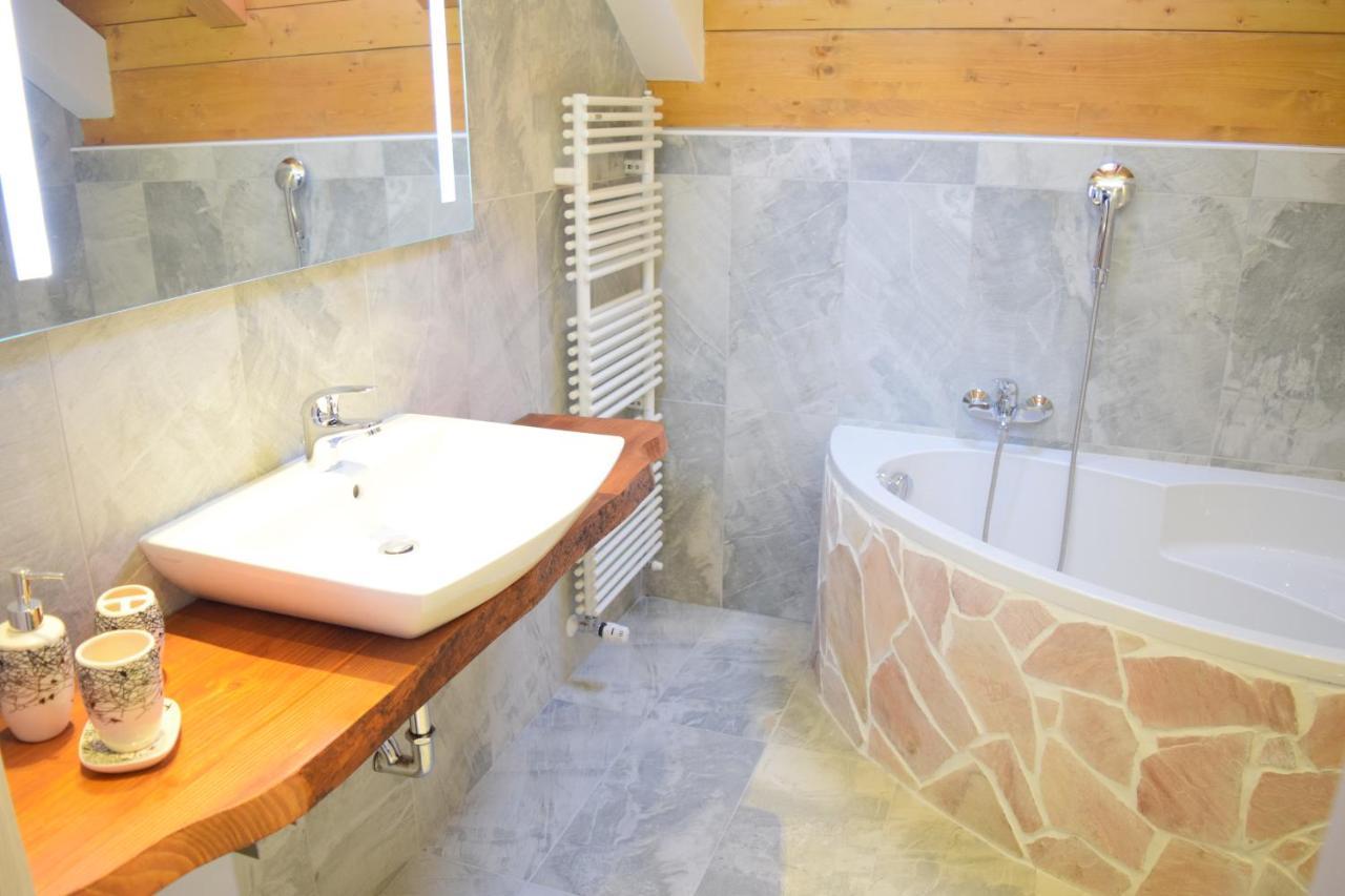 Casa Vacanza Cadorna Residence 塔尔维西奥 外观 照片